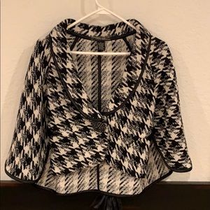Vertigo. Houndstooth. Poncho jacket. Size S.